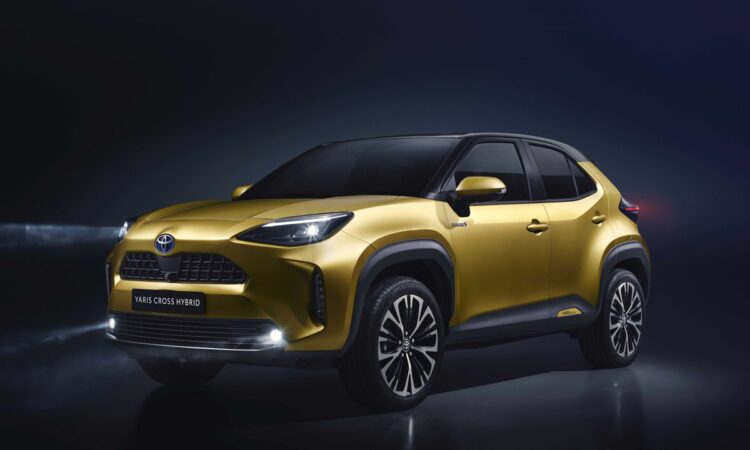 TOYOTA YARIS CROSS 2021