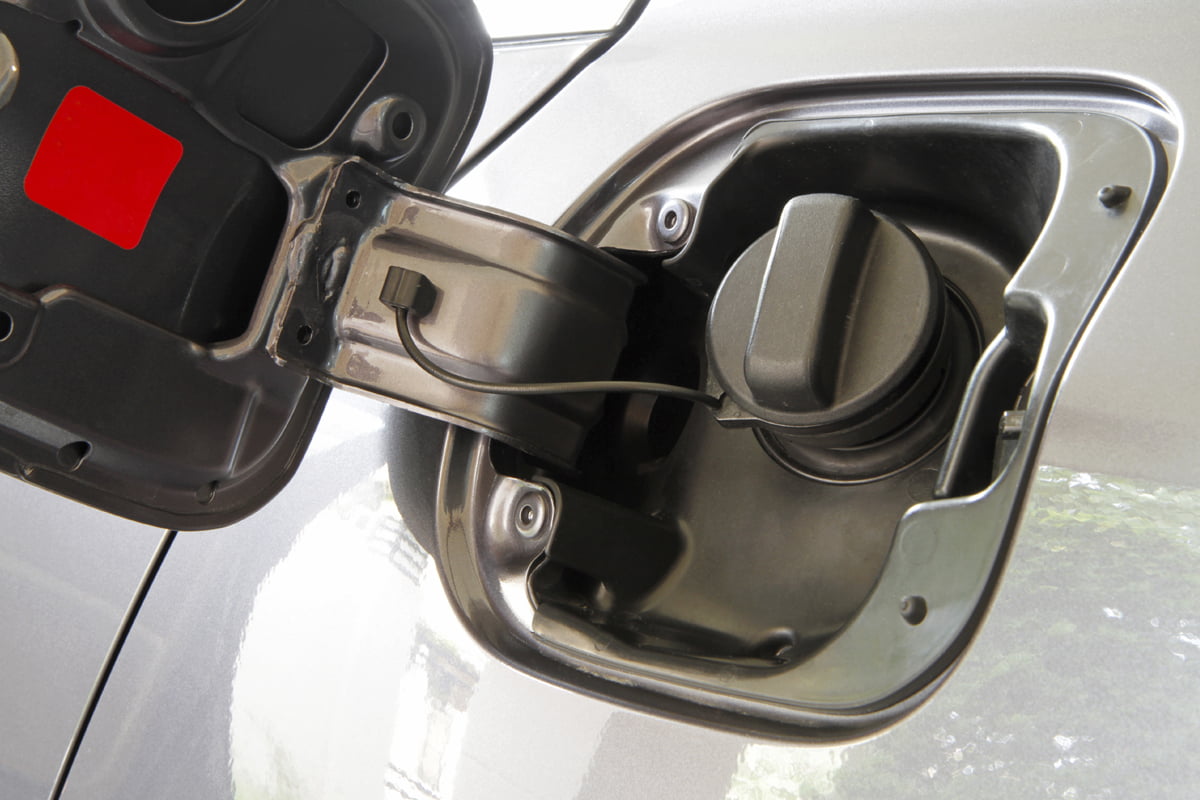 ¿Puede el azúcar destruir el motor de un carro?