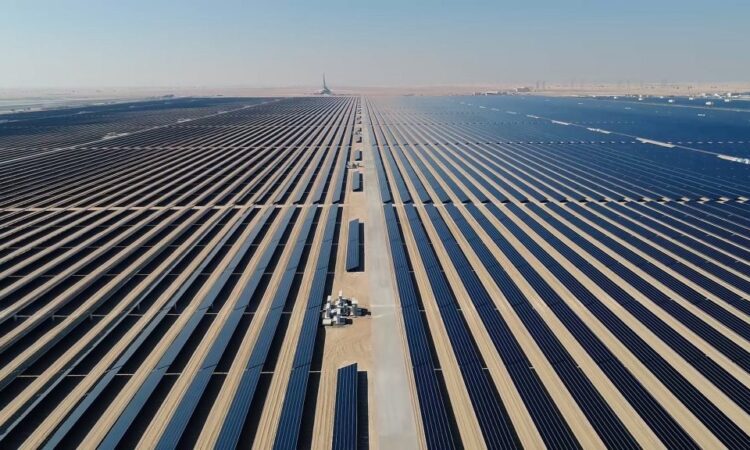 BMW da otro salto adelante con la energía solar