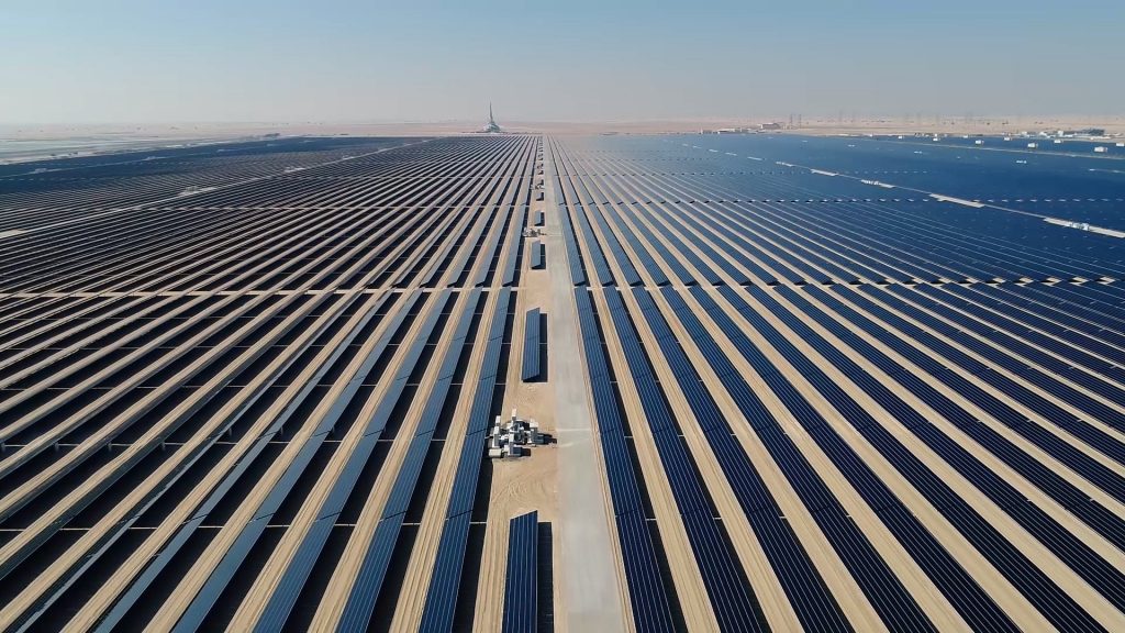 BMW da otro salto adelante con la energía solar