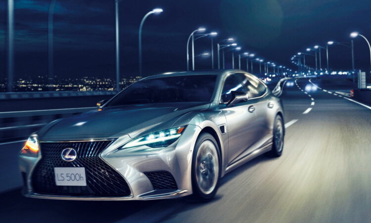 Lexus LS 500h 2022 ofrecerá Lexus Teammate