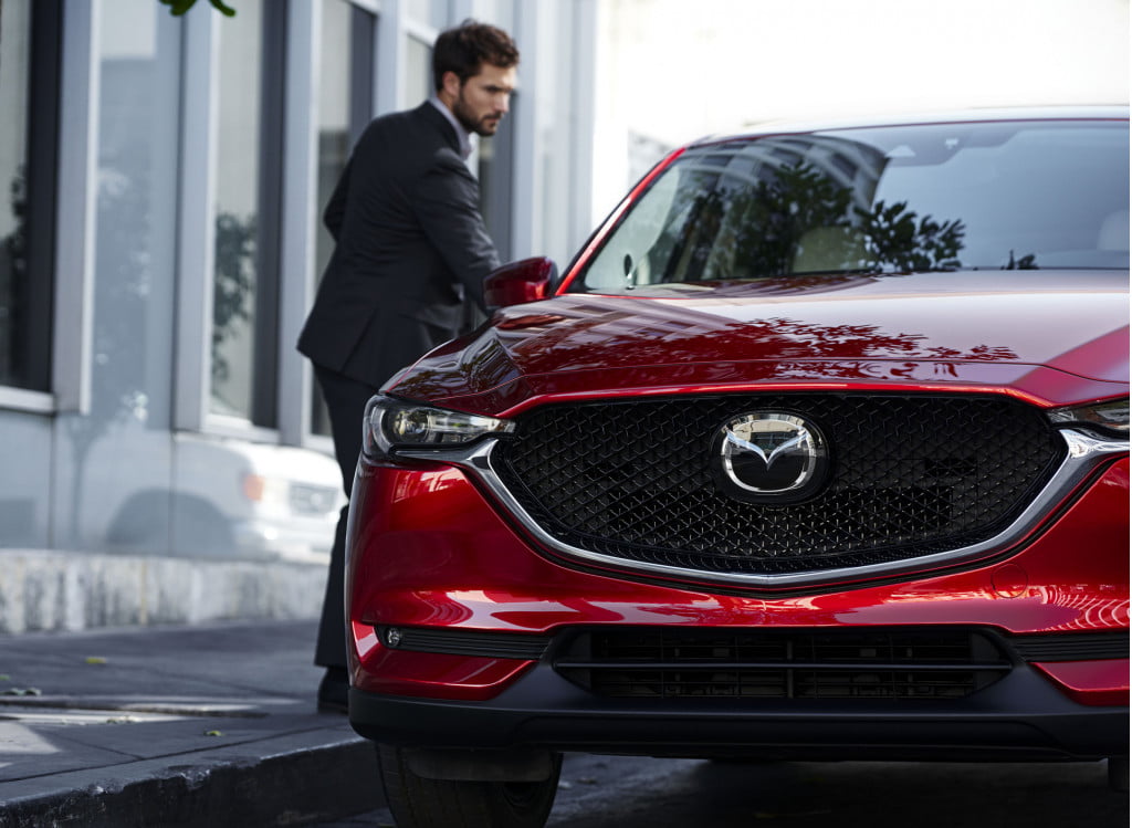 El primero de los nuevos Mazdas premium con tracción trasera se llamará CX-50