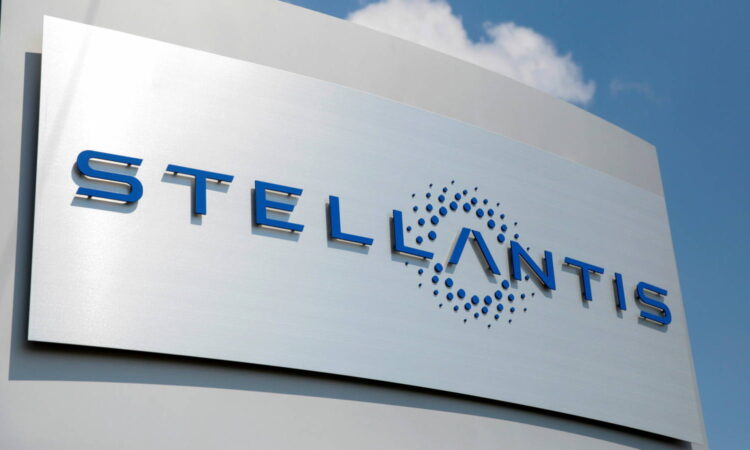 Stellantis confirma planes para baterías de estado sólido