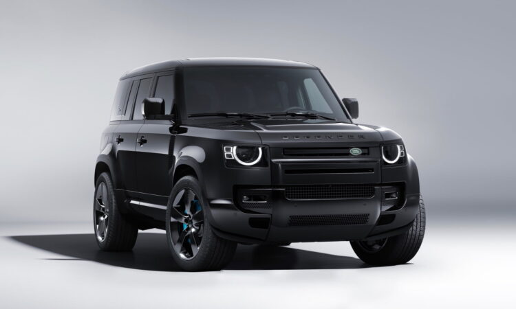 Land Rover Defender V-8 Bond Edition