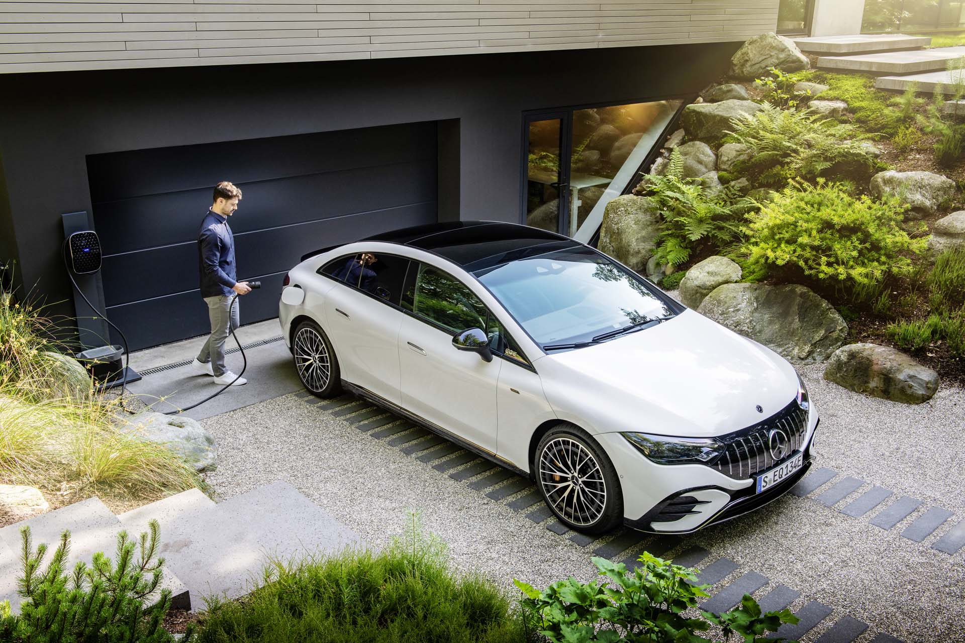 Mercedes-Benz AMG EQE 2023