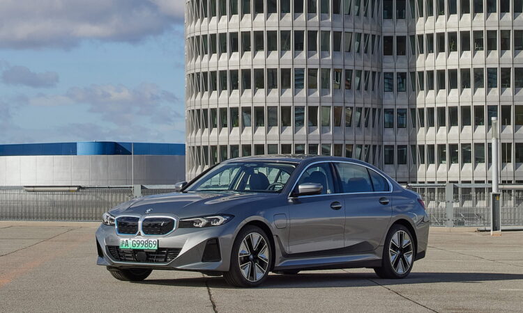 BMW i3 volverá como Serie 3 eléctrico