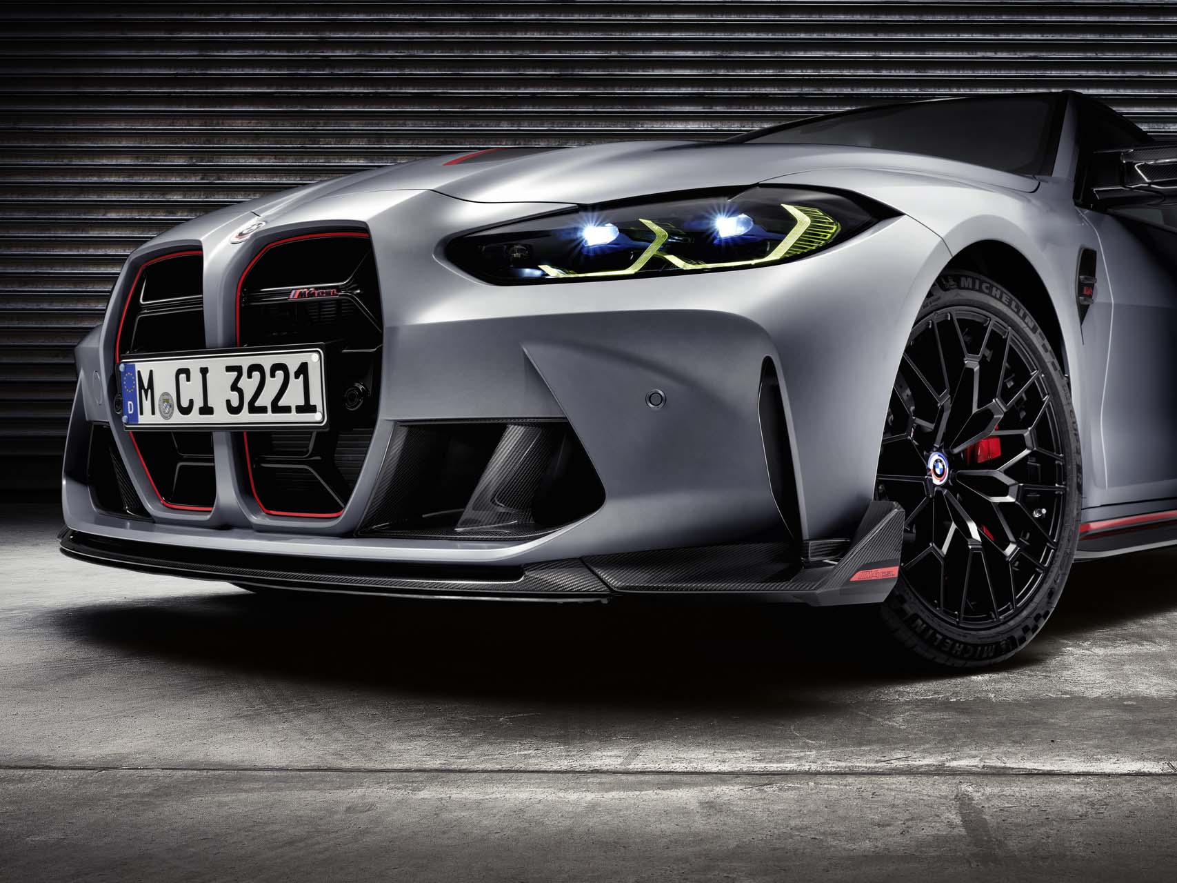 BMW M4 CSL 2023