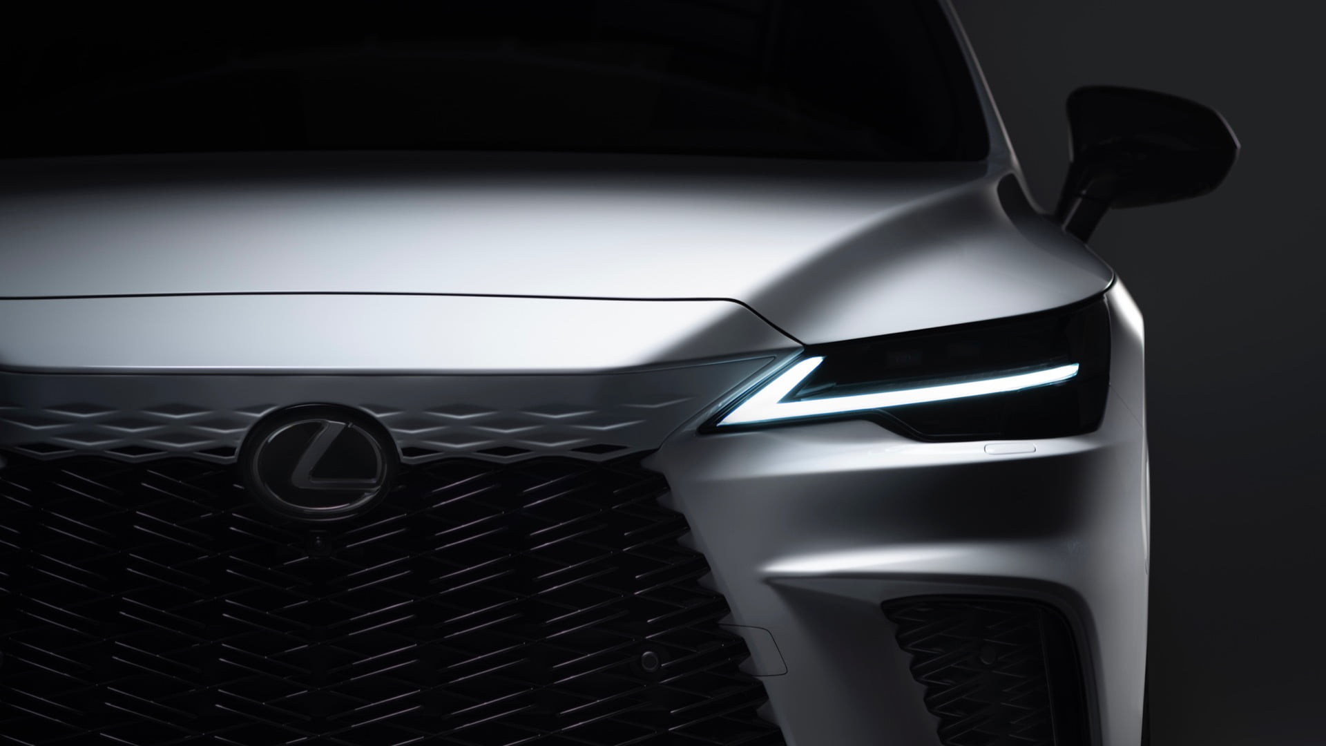 Lexus RX 2023 debutará el 31 de mayo