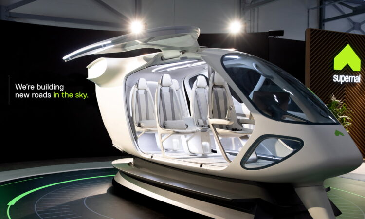 Hyundai presenta muestra de la cabina de su taxi volador planeado