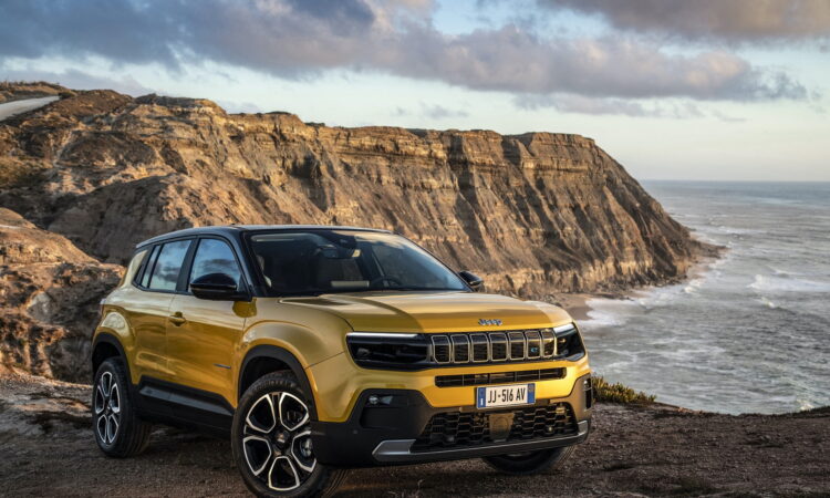 Jeep muestra alineación de autos eléctricos