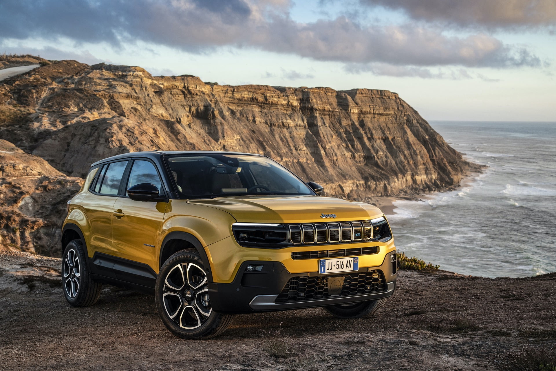Jeep muestra alineación de autos eléctricos