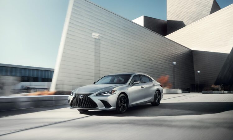 Lexus ES 2023