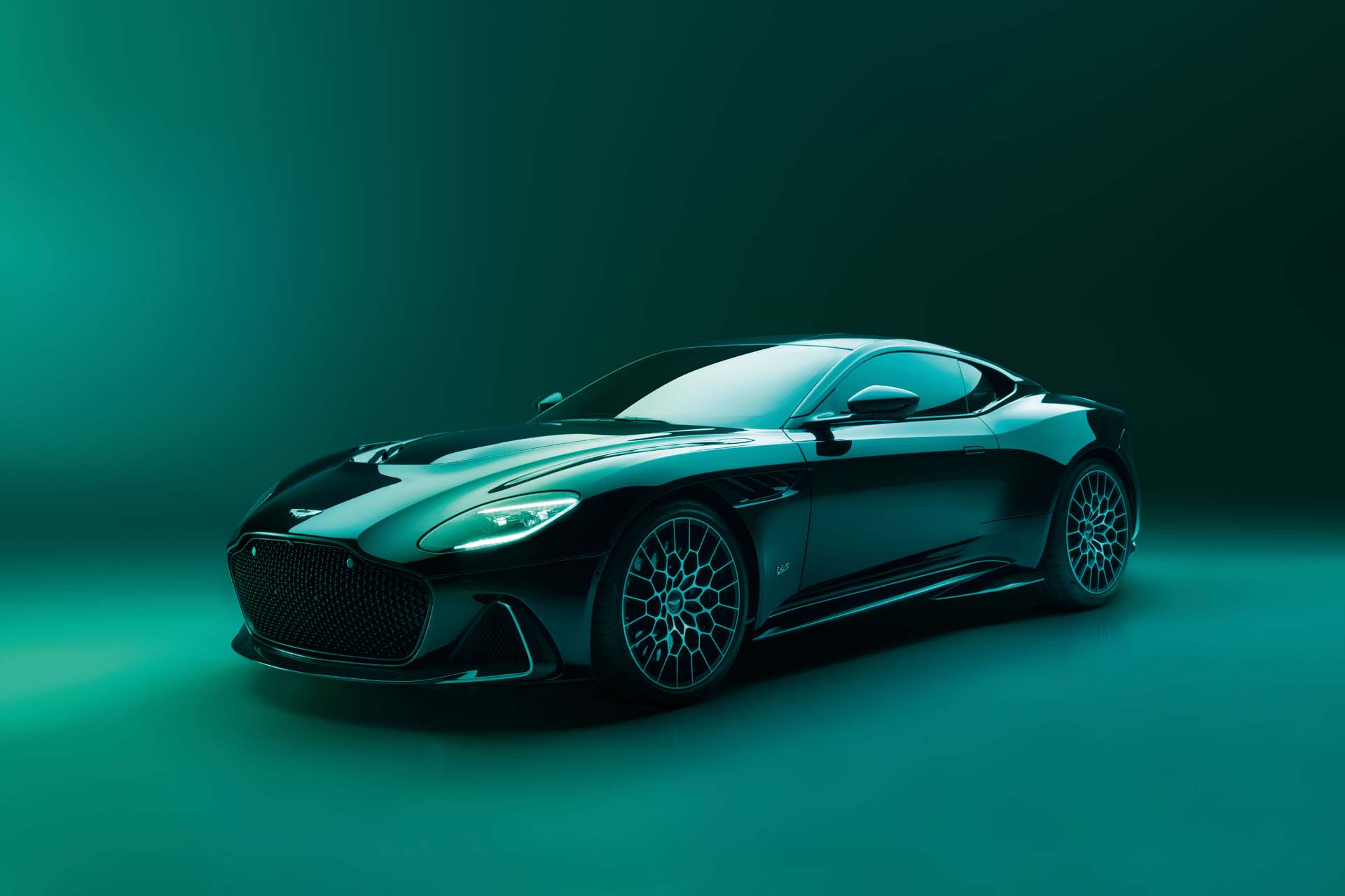 Aston Martin DBS 770 Ultimate 2023