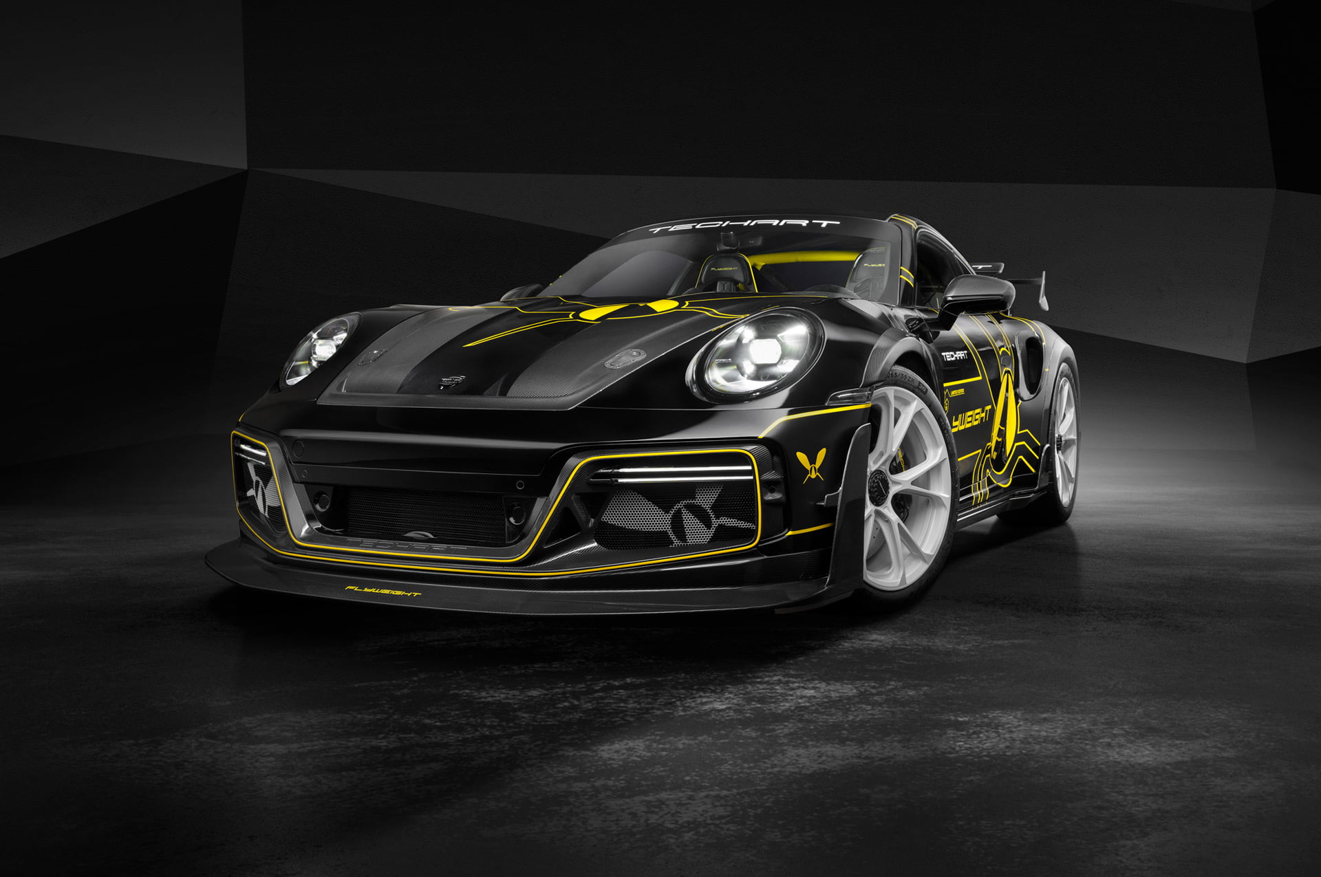 Techart GT Street R Flyweight
