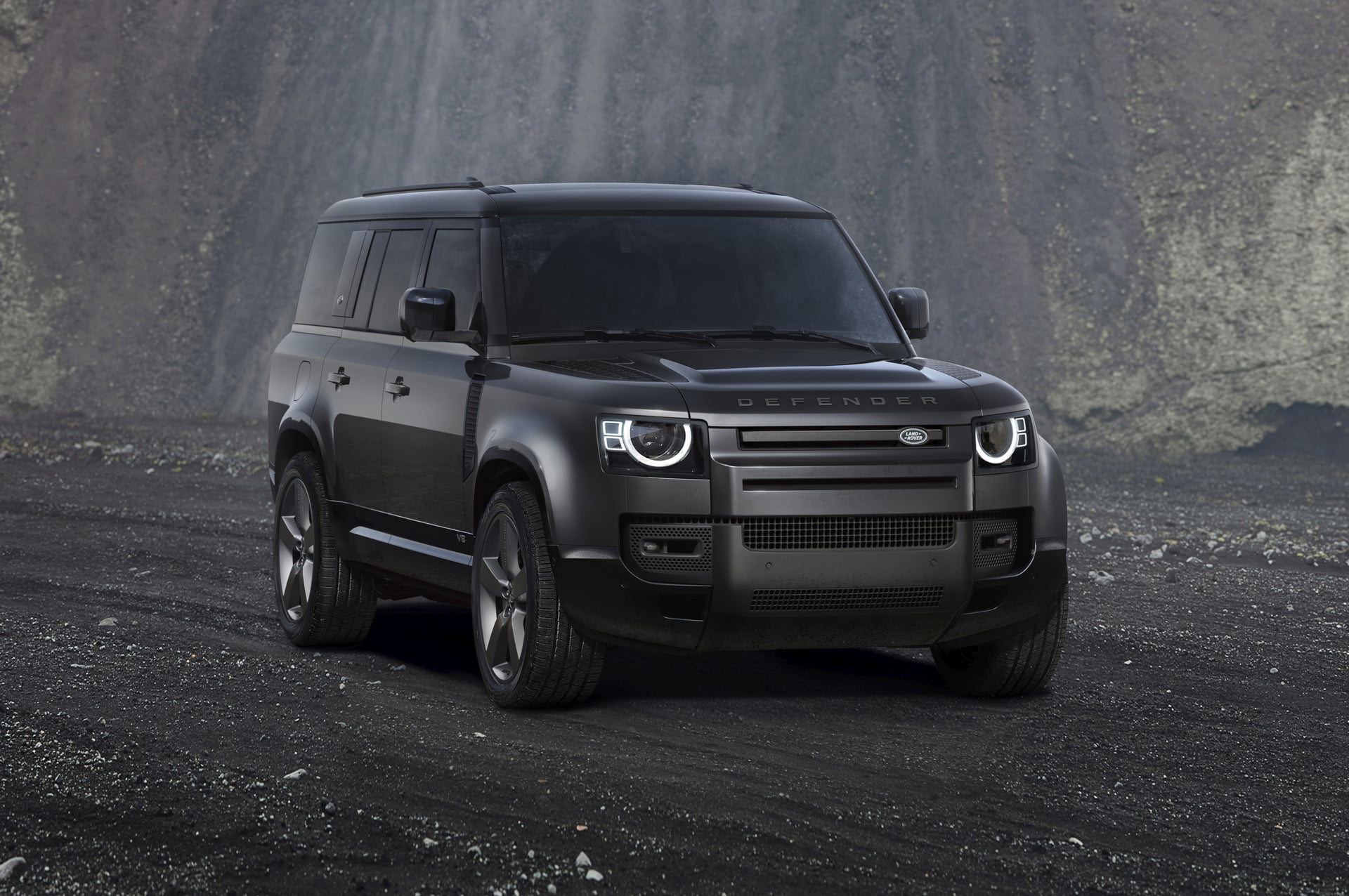 Land Rover Defender 130 V8 2024