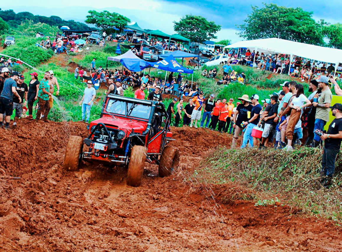 Boro Mud Fest deleitó a los amantes del barro