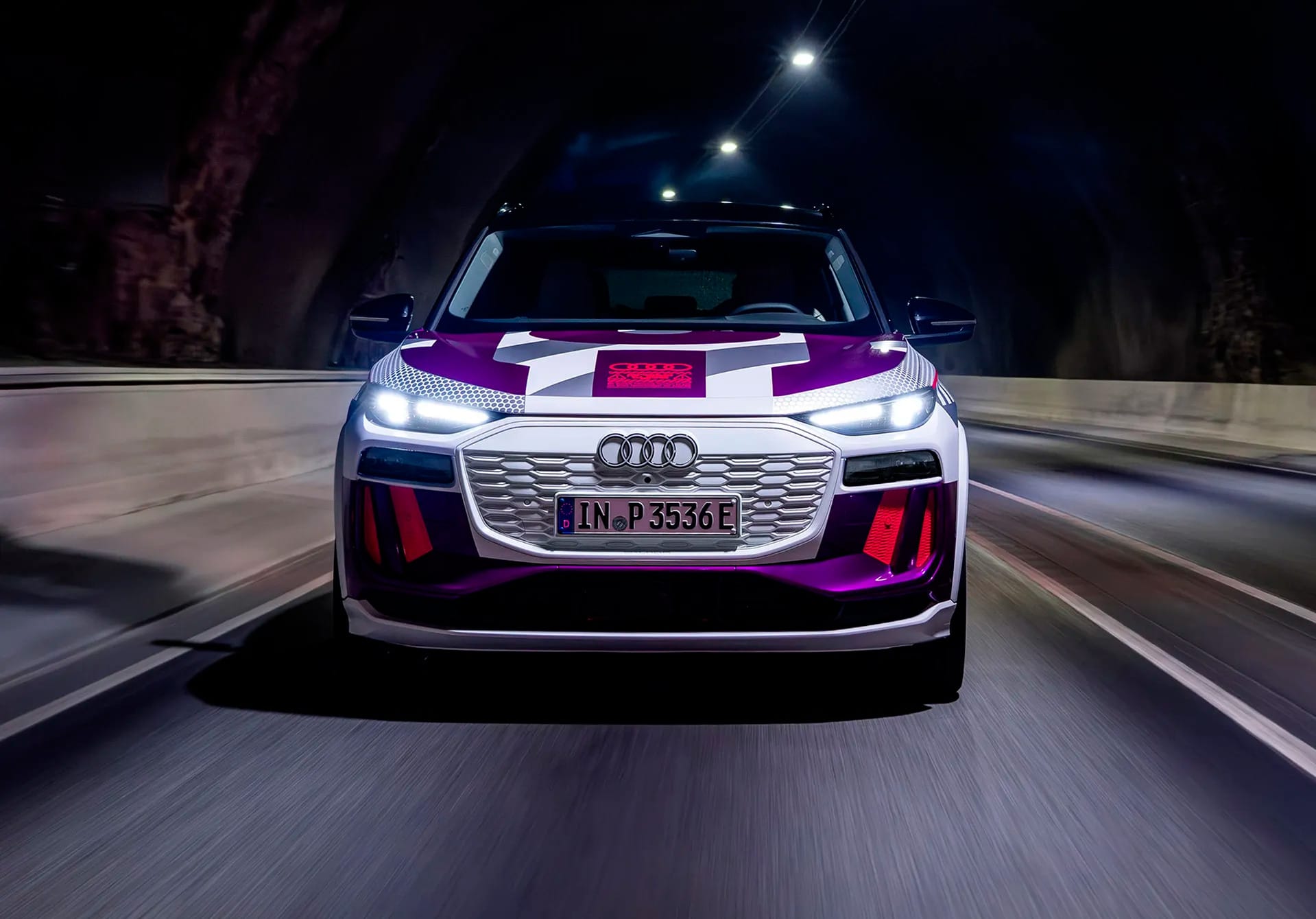 Audi Q6 E-Tron contará con firmas de luces cambiables