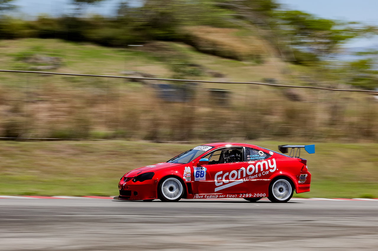Economy MotorSport busca nuevo piloto