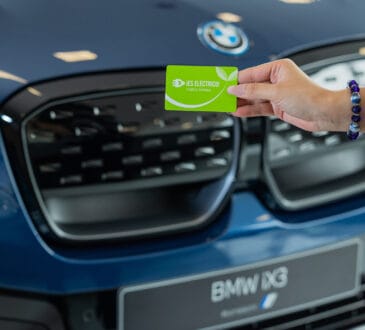 BMW y MINI darán tarjetas de carga rápida del ICE