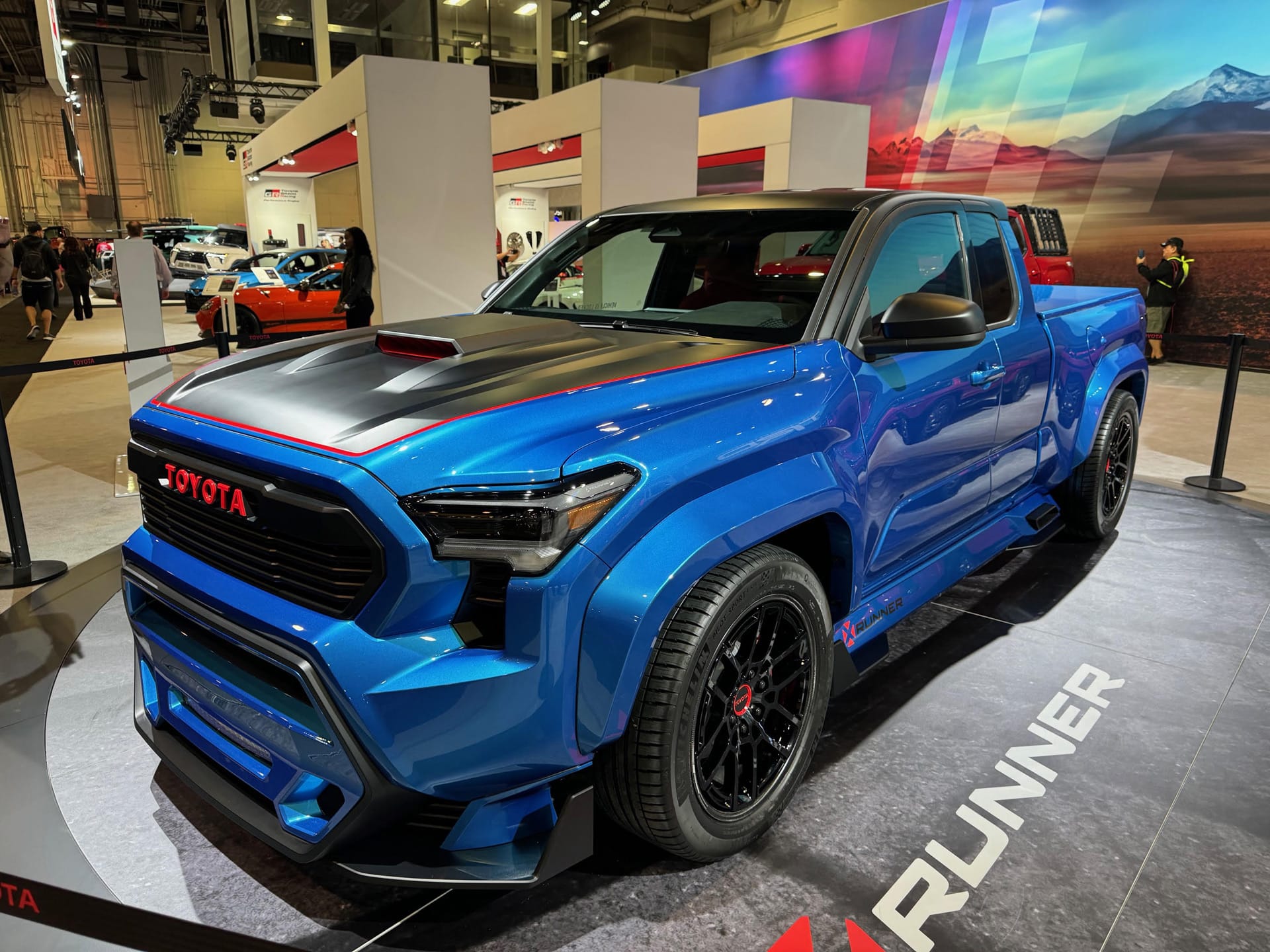 Toyota Tacoma X-Runner Concept