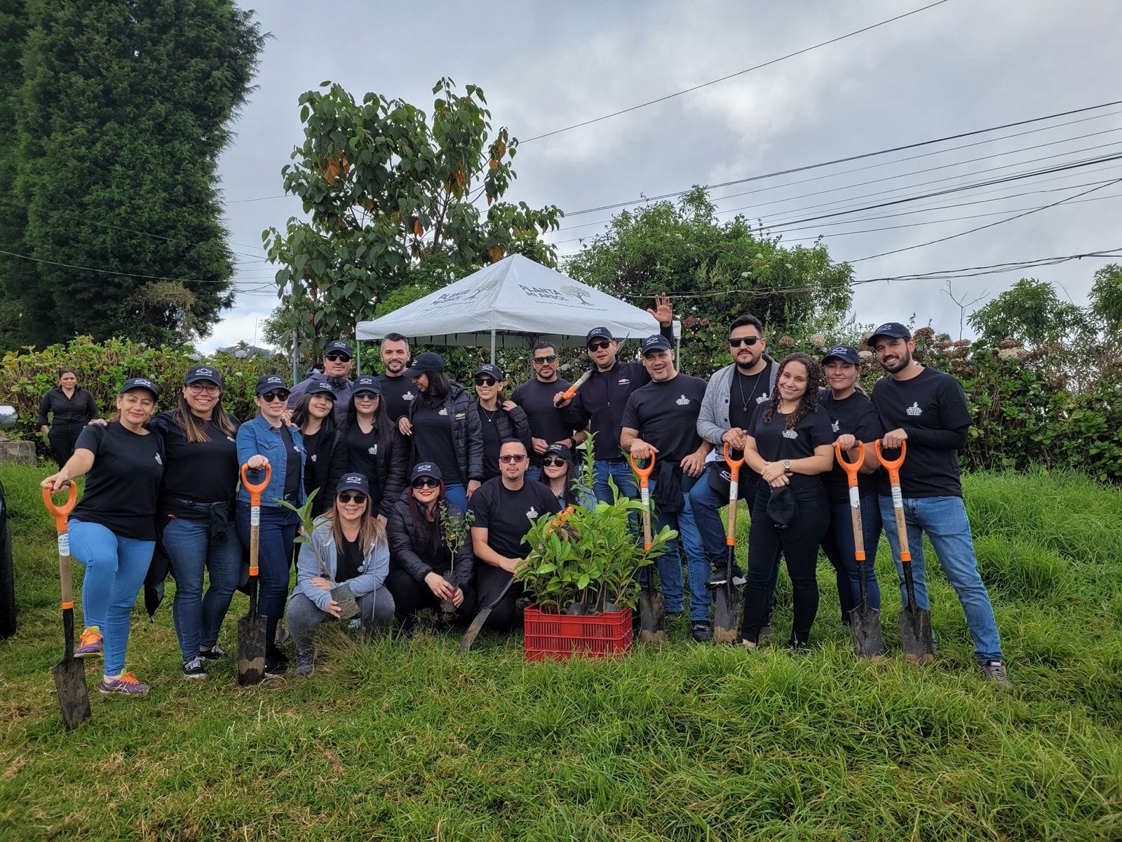 Chevrolet inicia su Primer Voluntariado para Reforestación