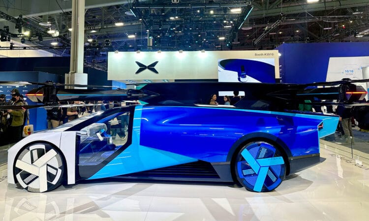XPeng lanza su primer vehículo volador