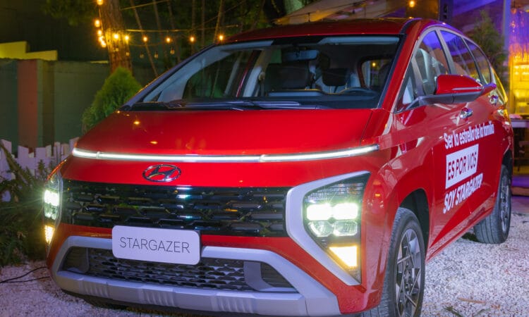 Hyundai Stargazer