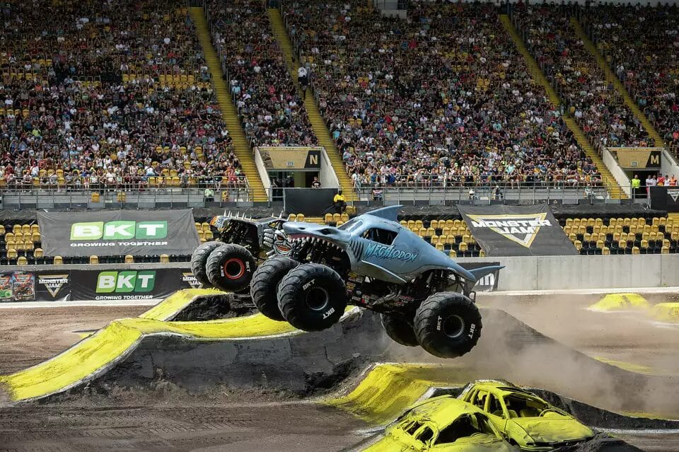 Exhibición de Vehículos Monster Jam este Fin de Semana