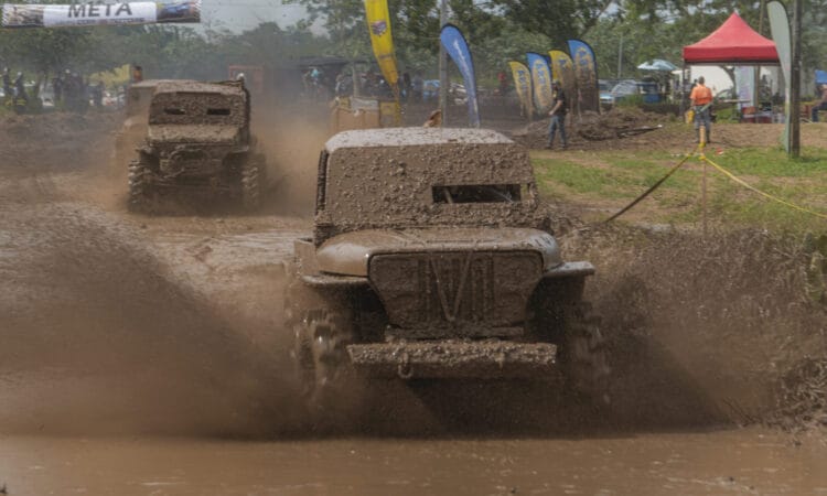 Primera Fecha de Autocross con alto nivel en San Carlos