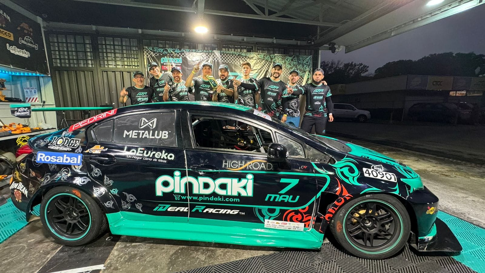 Dominio Imparable de Mauricio Hernández en la Gt3 de la Copa Castrol