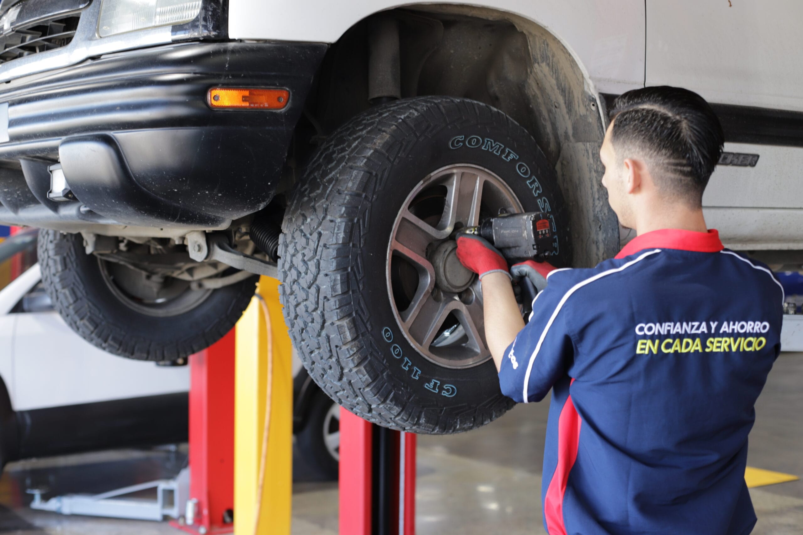 Revisión vehicular gratuita para proteger a su familia en estas vacaciones