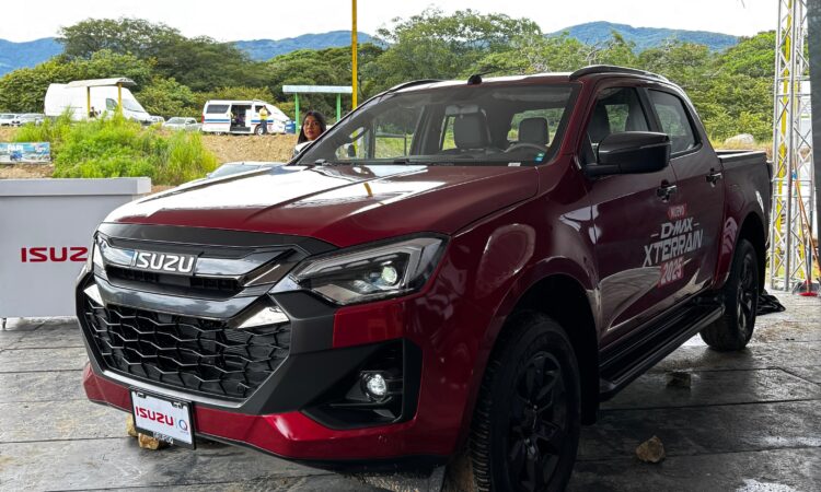 Isuzu presenta su nuevo D-MAX 2025