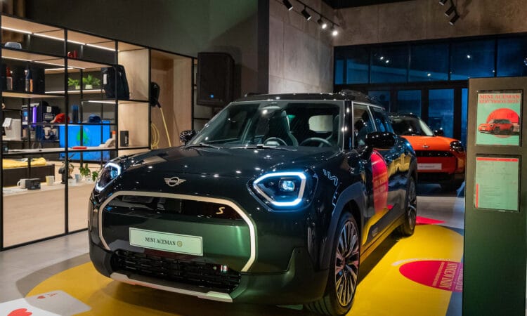 mini electric y aceman