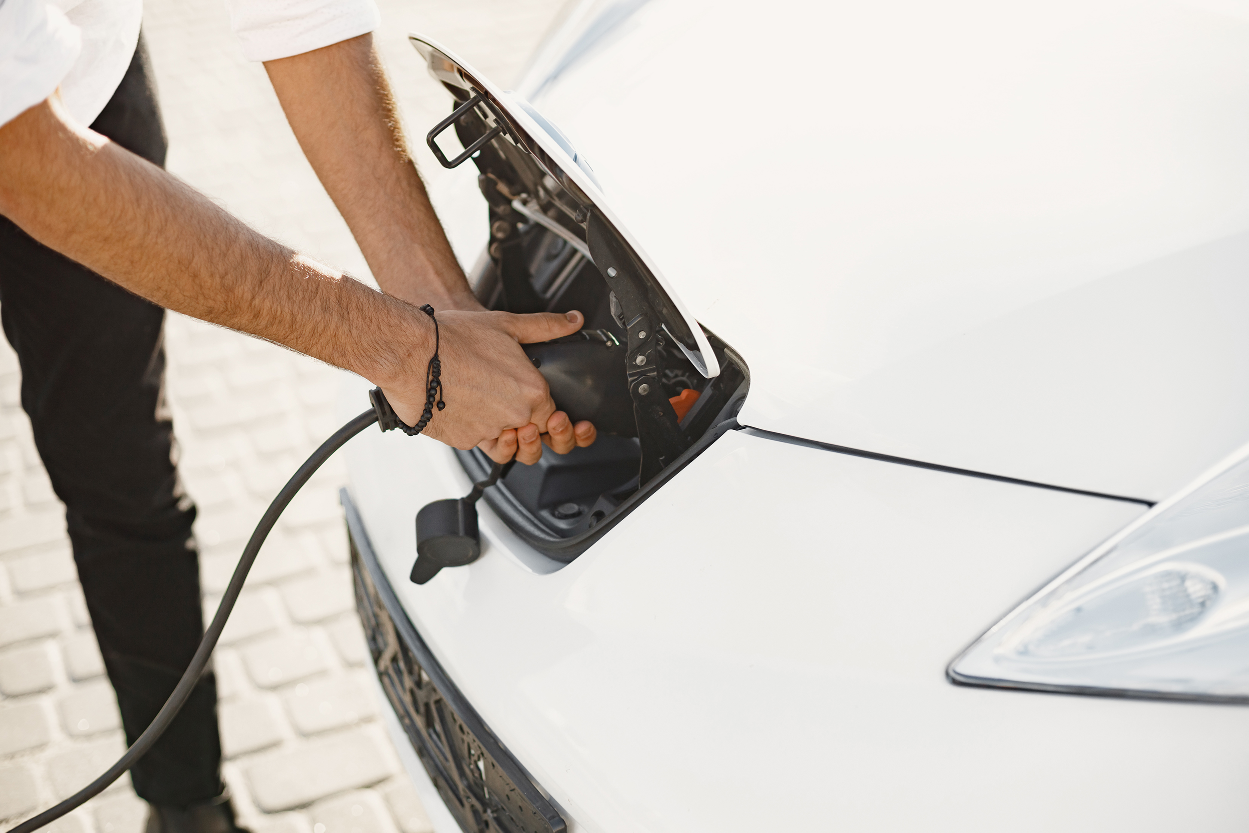 cinco claves para optimizar la batería de su vehículo eléctrico
