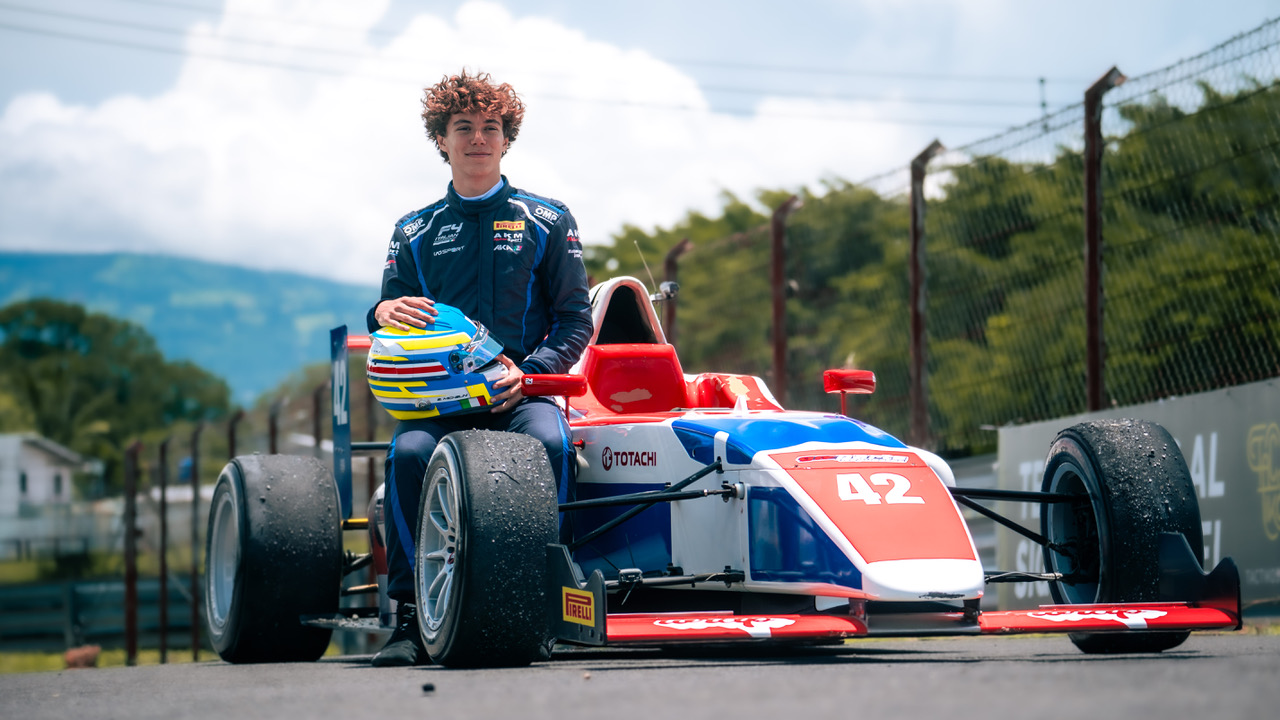 evan michelini se prepara para su segunda jornada en la f4 europea