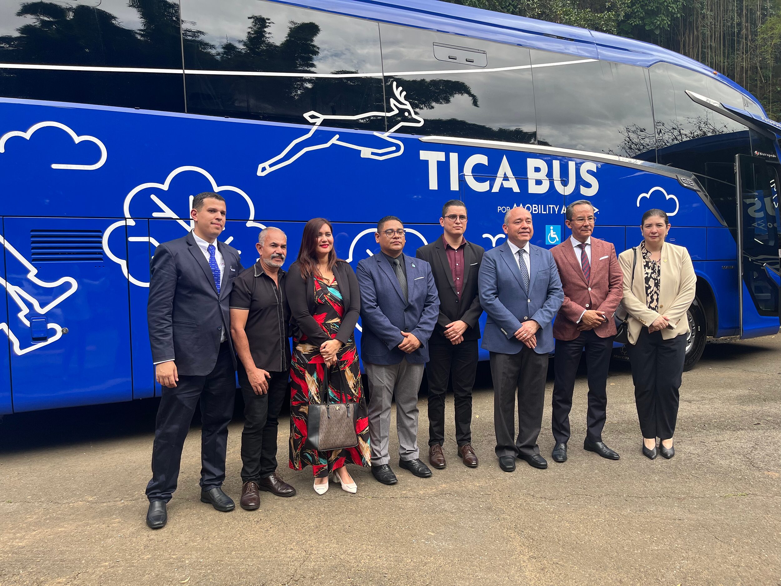 tica bus moderniza su flotilla y refuerza la conectividad regional