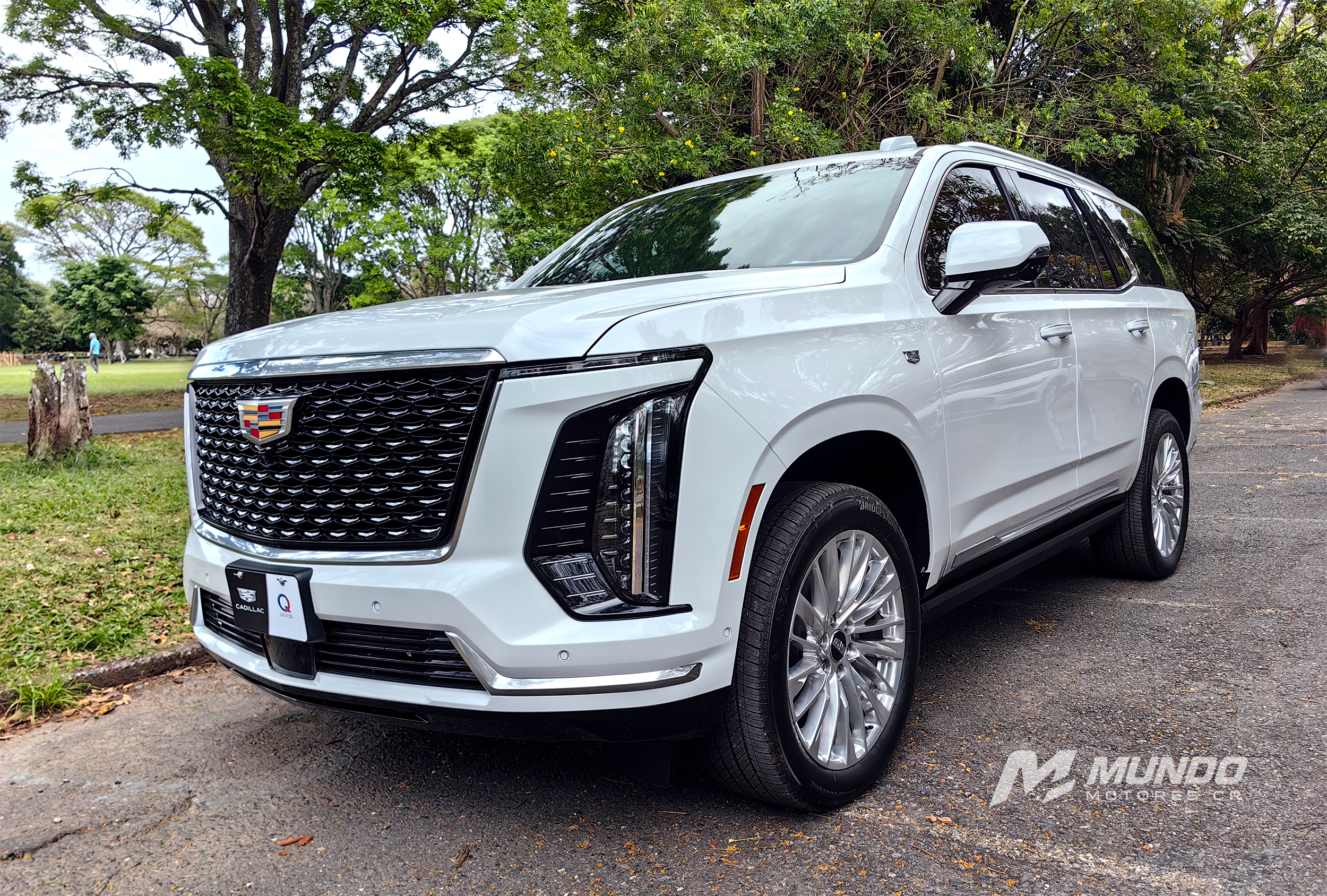 Ficha Técnica Cadillac Escalade ESV 2026